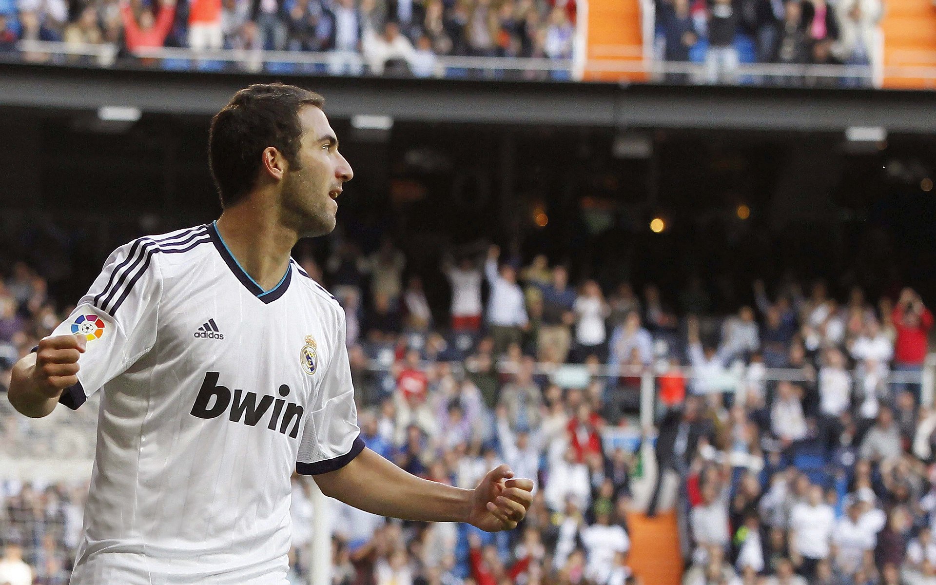 柔佛新山强势反击，3-1逆转上海申花，延续不败纪录，宜昌余海波